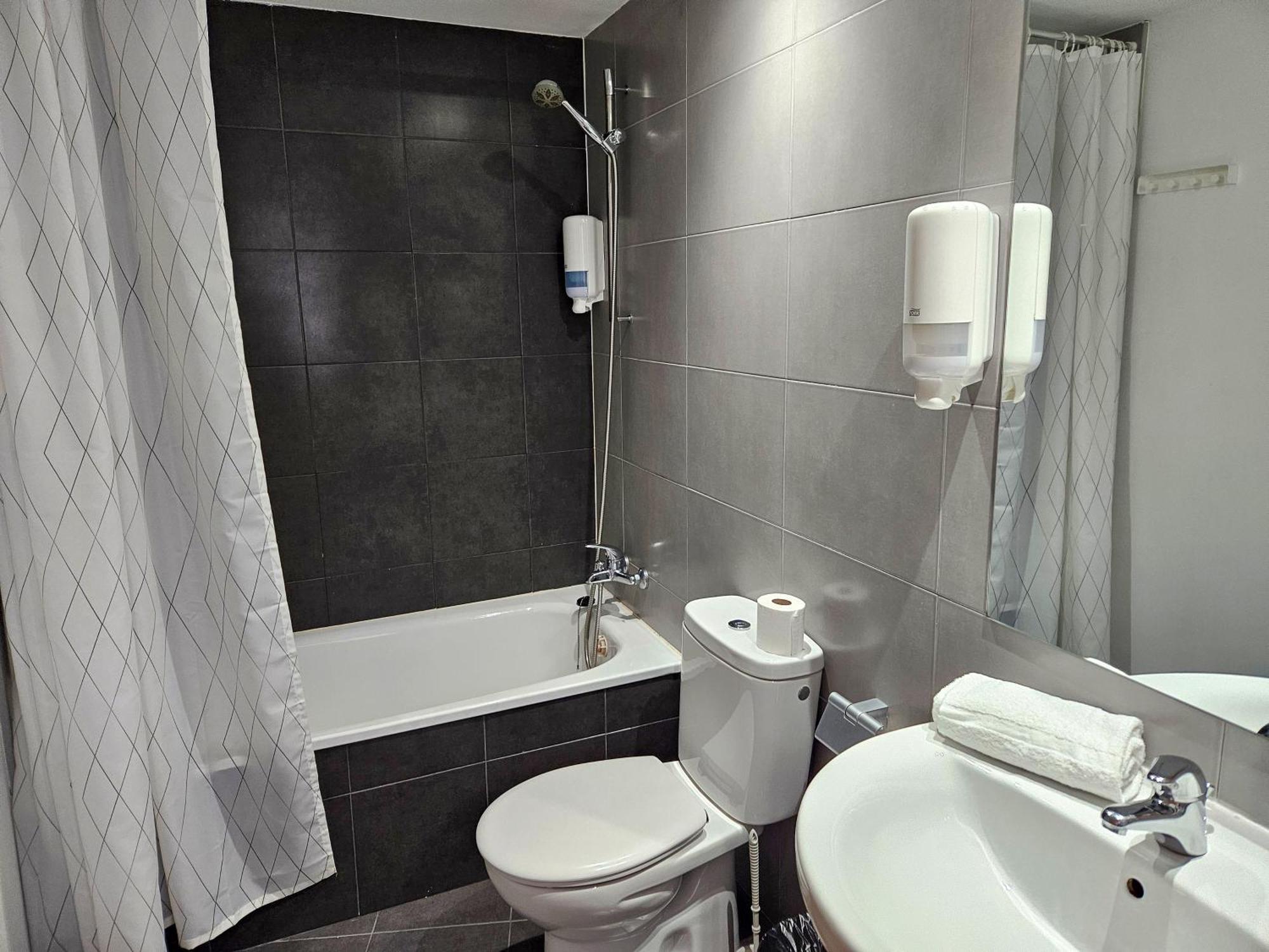 Apartamentos La Solana Deluxe 3000 Pas De La Casa Exterior photo